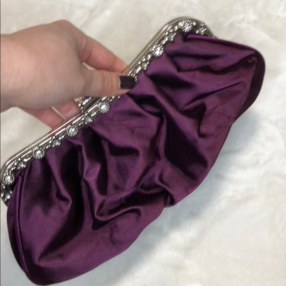 Everything clutch bags with stone all over satin - Picture 7 of 8